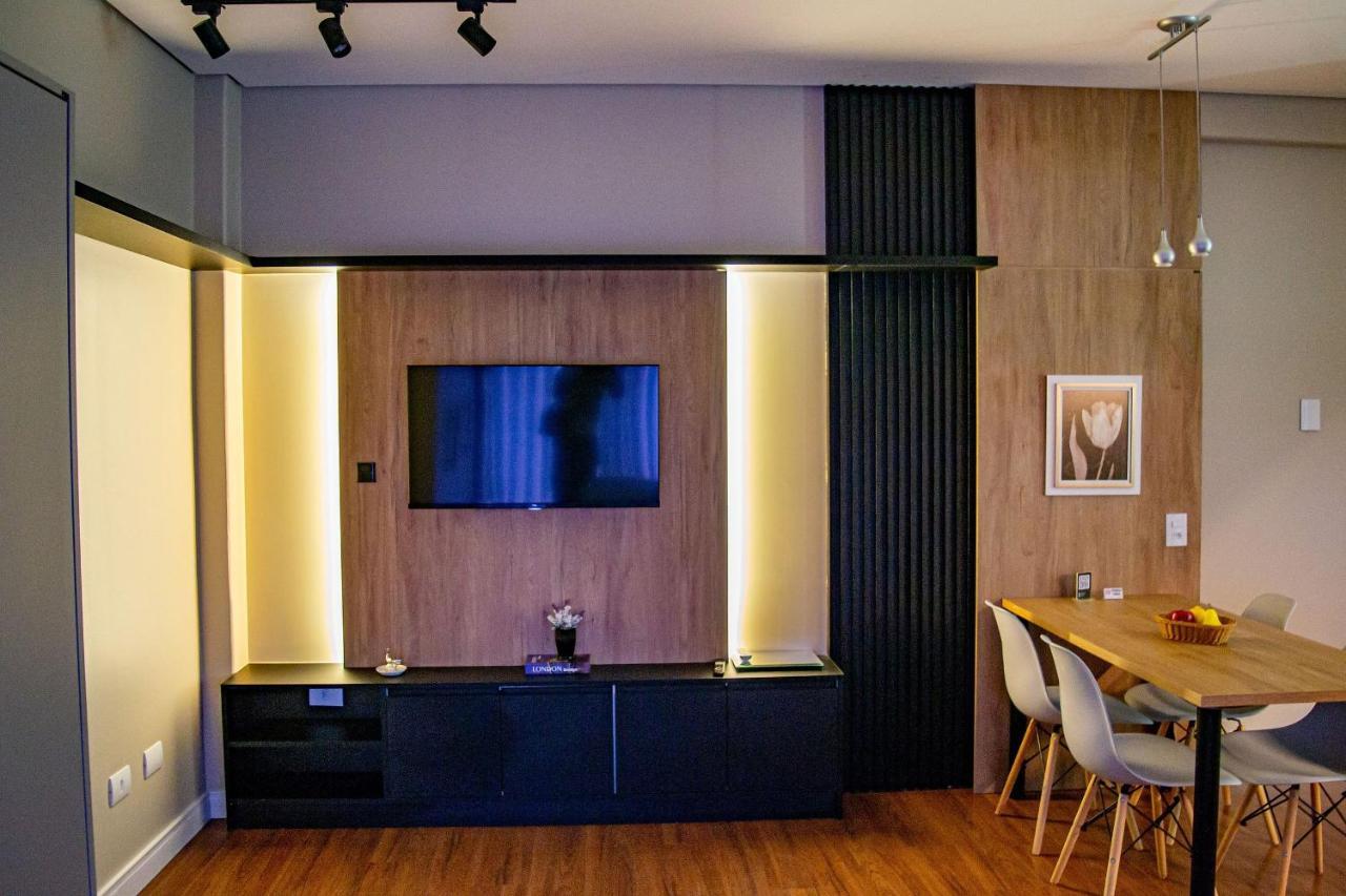 Apartamentos Studio No Centro De ฟอสดูอีกวาซู ภายนอก รูปภาพ